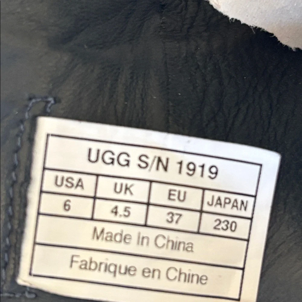 UGG Finnegan‎ Black Leather Silver Buckle Moto Ankle Boots Size 6 / EU 37